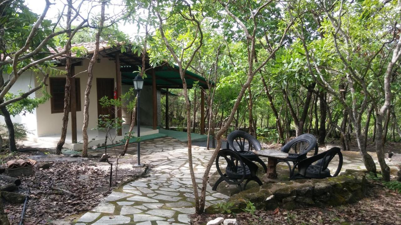 Santo * Goiás